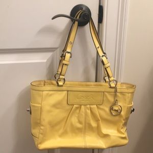 EUC Coach Ashley Yellow Patent Leather Purse